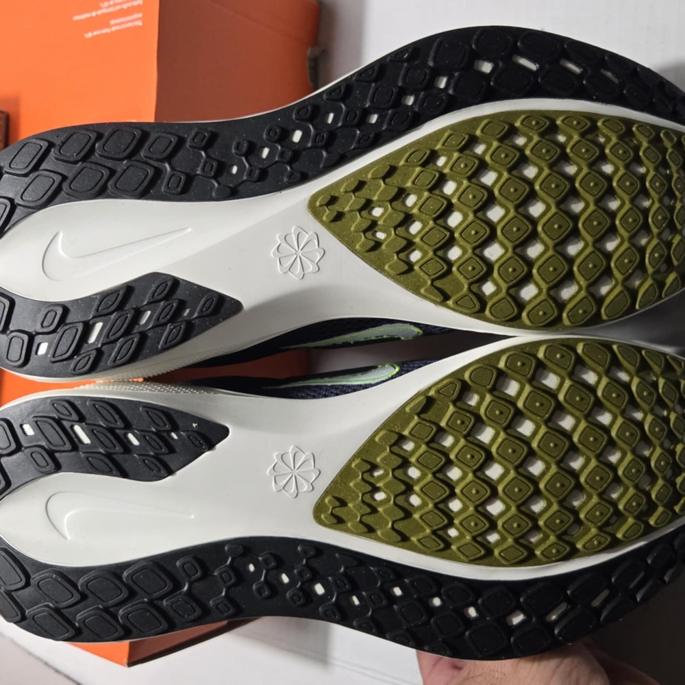 Nike Air Zoom Winflo 9 Premium Mens Running Shoes Brethable Trainers Sz 12 NEW - Picture 9 of 13